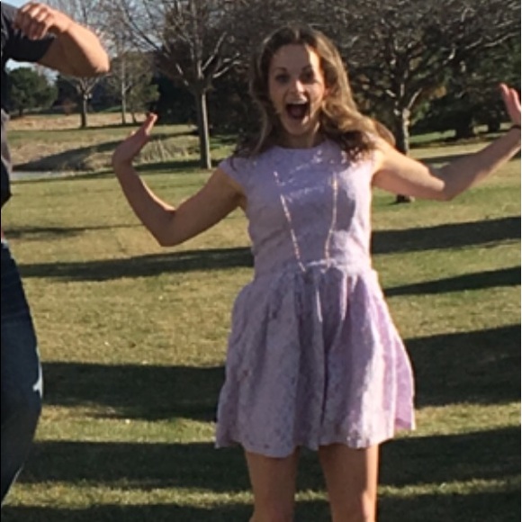 Iight purple dress - Picture 2 of 3